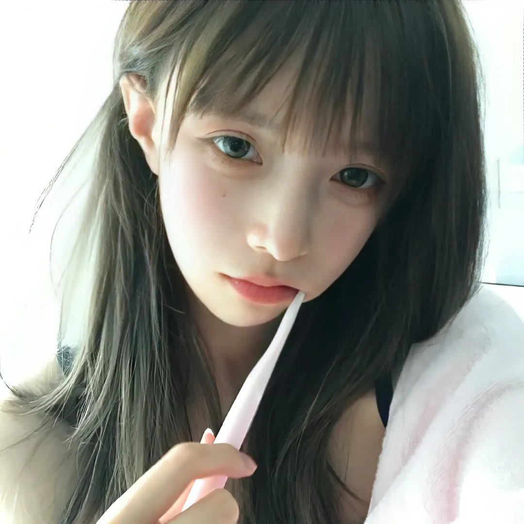 艾菲·格蕾封面